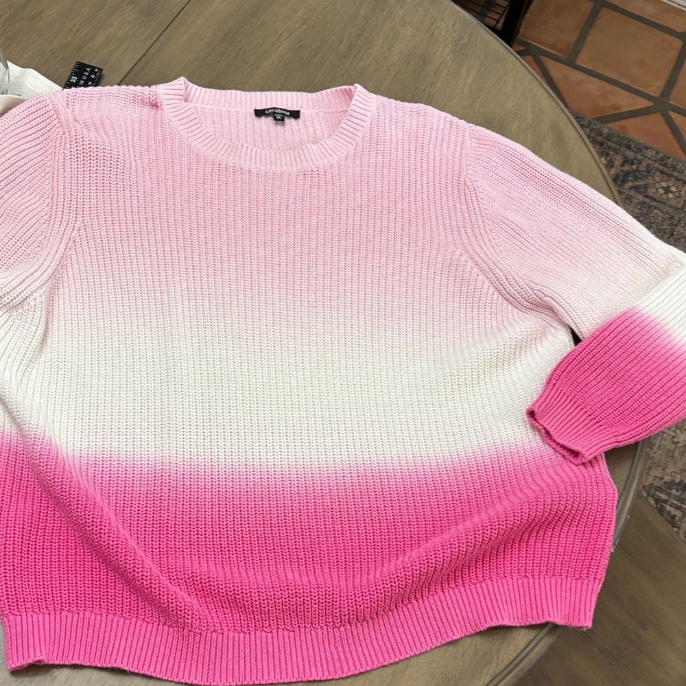 Elegant Pink Gradient Women's Sweater